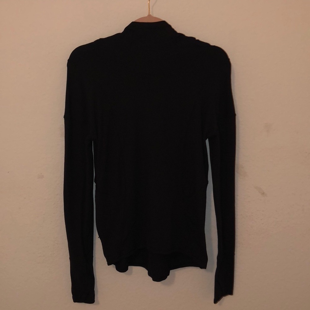 Black Lululemon Pullover